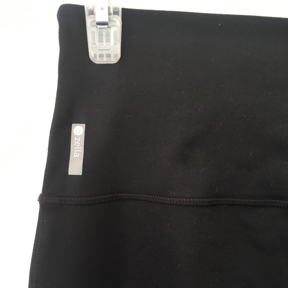 Zella | Pants & Jumpsuits | Zella Capri Leggins | Poshmark